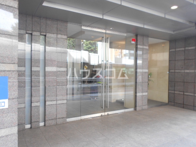 21/26 エントランス