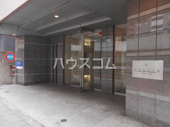 25/30 エントランス