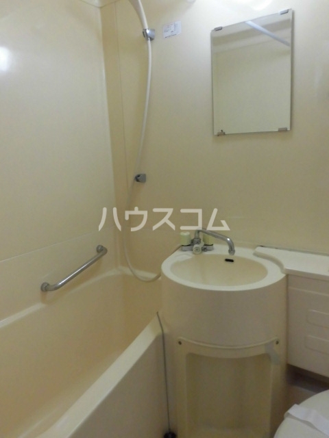 13/30 浴室
