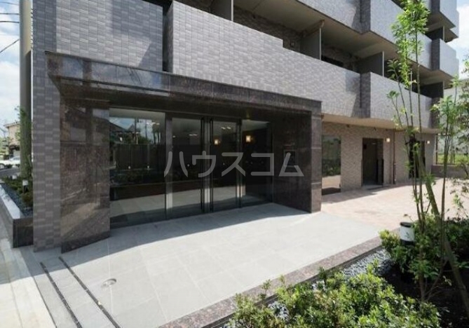 20/28 エントランス