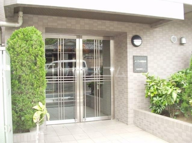 14/18 エントランス