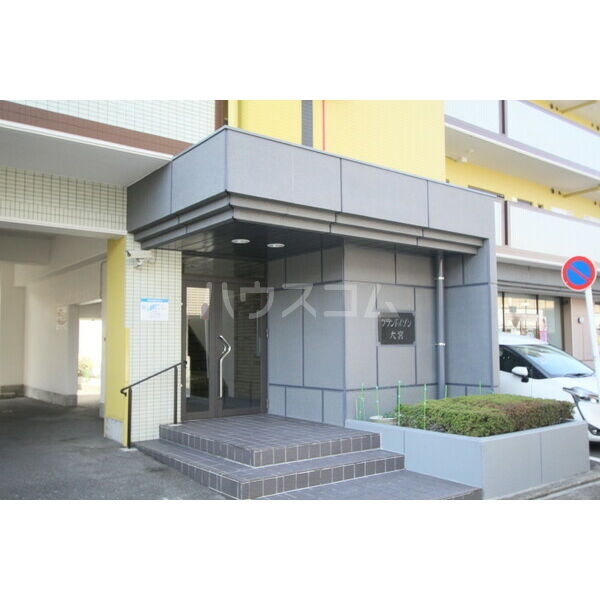 15/16 エントランス