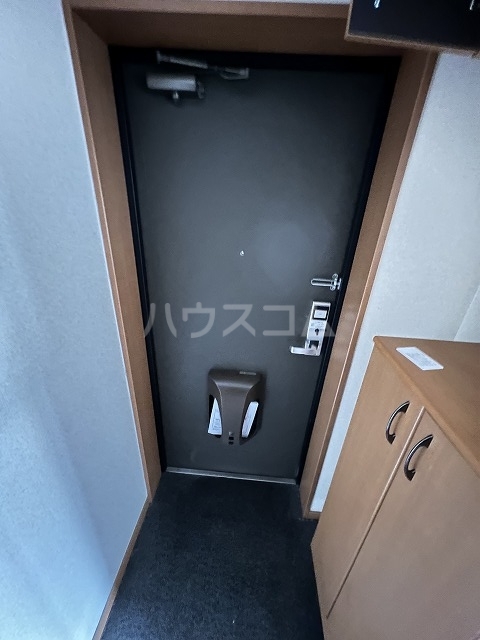 14/30 玄関