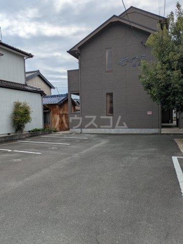 25/30 駐車場