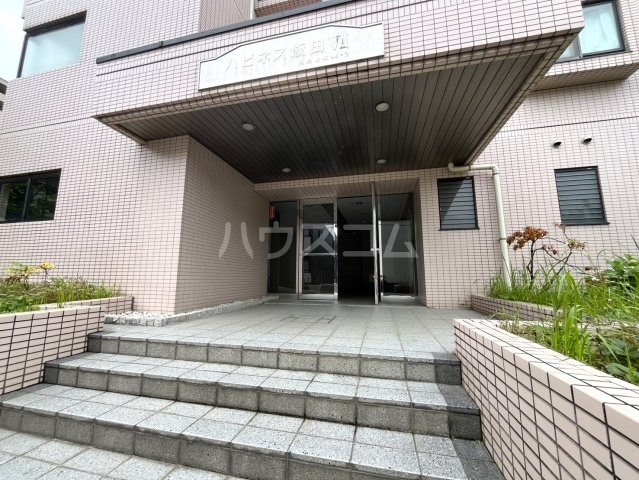 24/26 エントランス