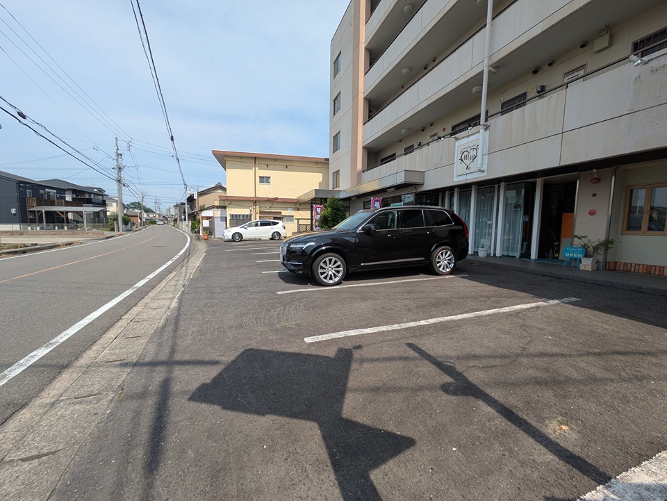 17/18 駐車場