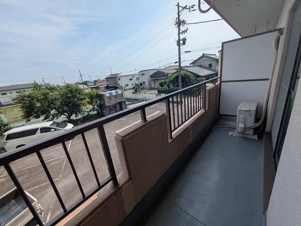 13/18 バルコニー