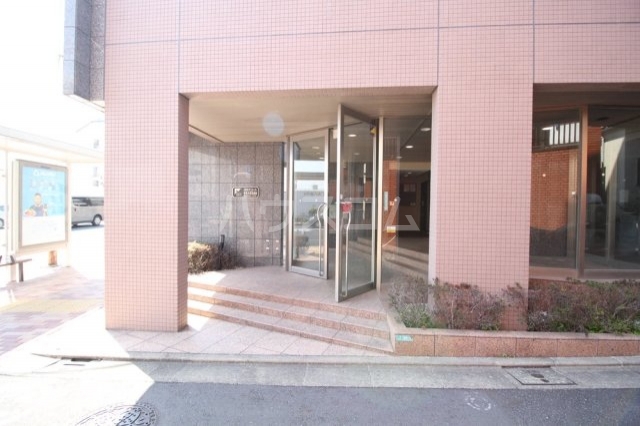 3/7 エントランス