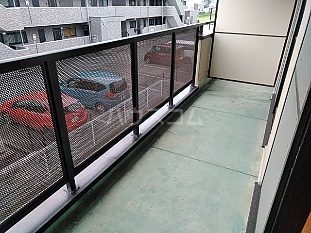 15/22 バルコニー