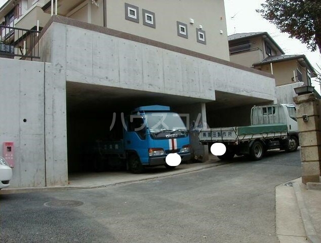 19/25 駐車場