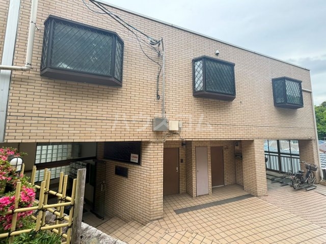 2/6 エントランス