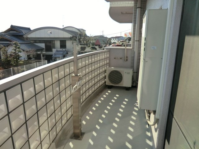 25/30 バルコニー