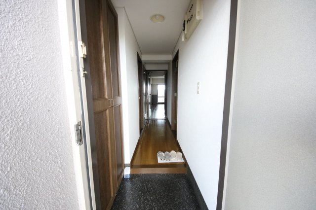 18/30 玄関