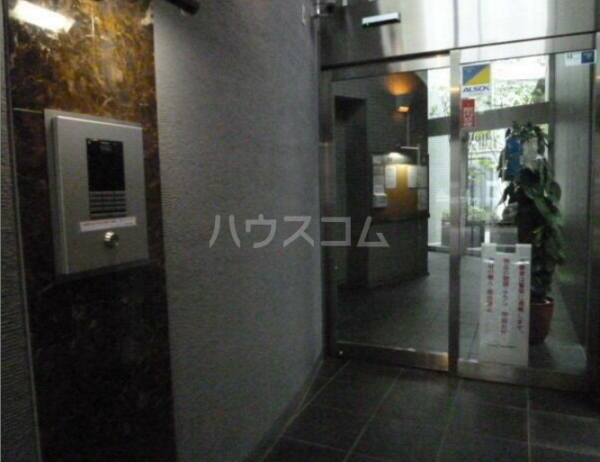 15/26 エントランス