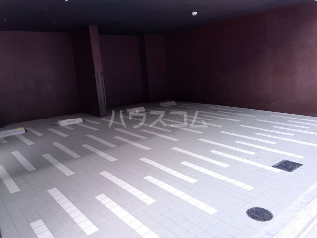 23/25 駐車場