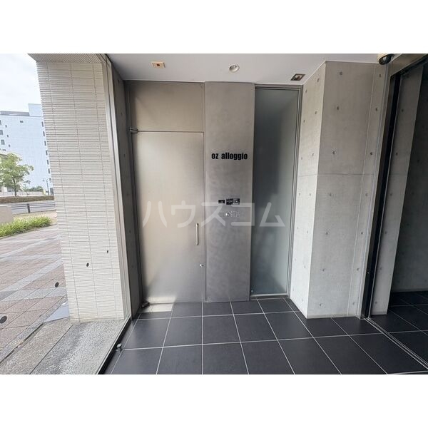 16/25 エントランス