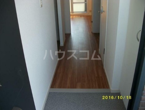 5/20 玄関