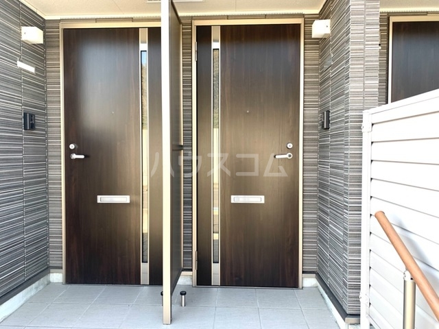 19/20 エントランス