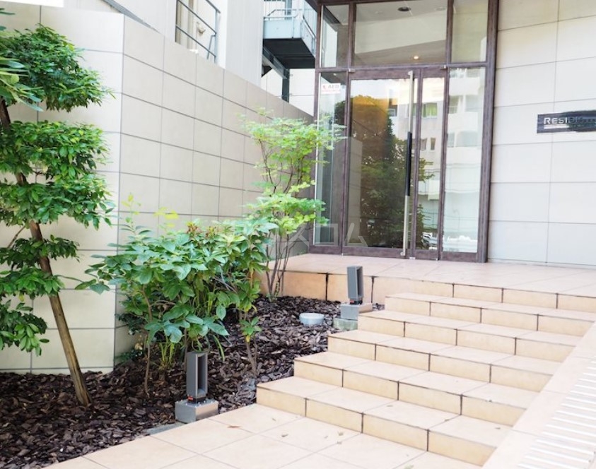 14/24 エントランス