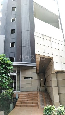 22/30 エントランス