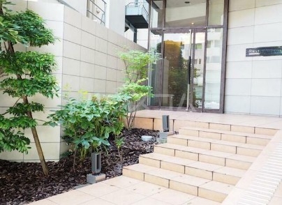 17/27 エントランス