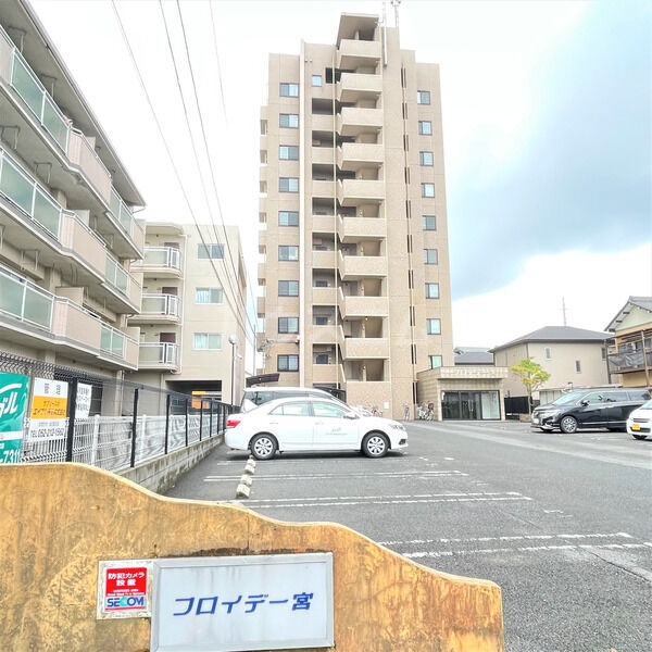 18/19 駐車場
