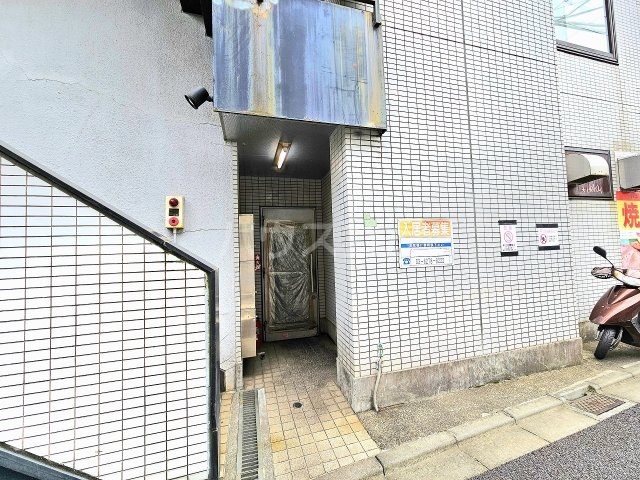 3/7 エントランス