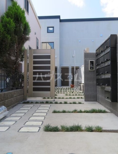 3/7 エントランス