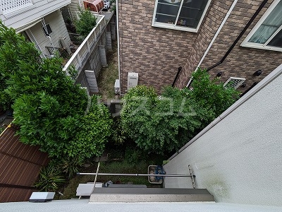 16/28 バルコニー