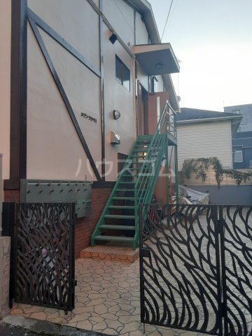 14/19 エントランス