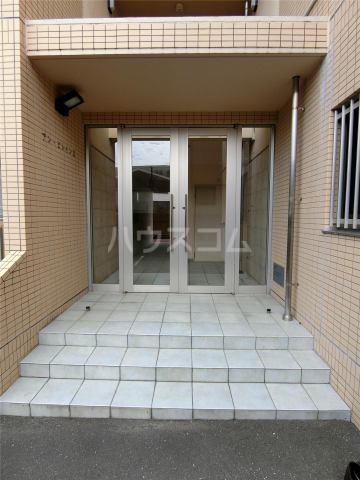 2/8 エントランス