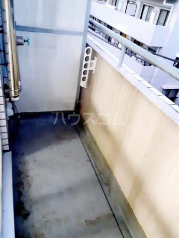 21/30 バルコニー