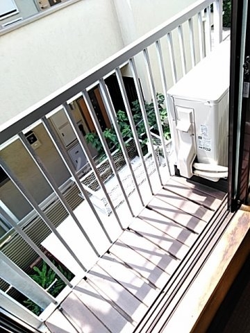 22/28 バルコニー