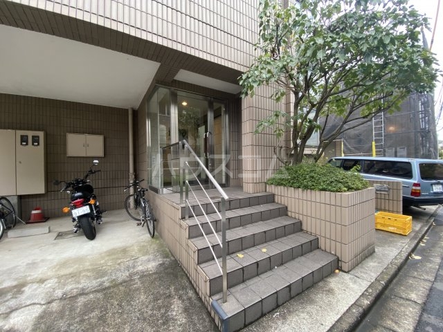 21/24 エントランス