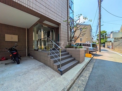 21/24 エントランス