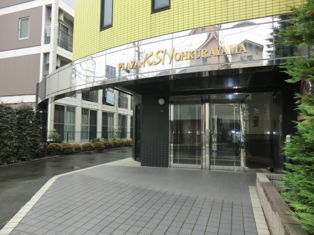 21/27 エントランス