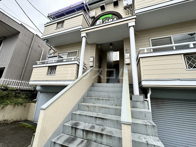 21/24 エントランス