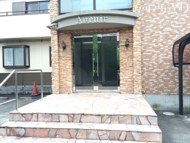 22/30 エントランス