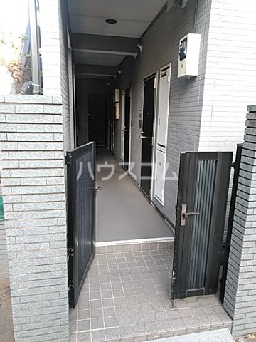 20/29 エントランス