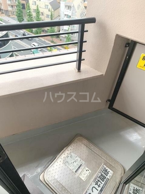 13/22 バルコニー