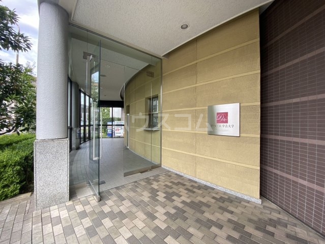 21/27 エントランス