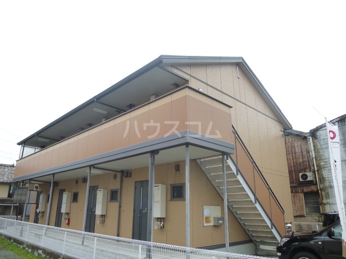 14/22 エントランス