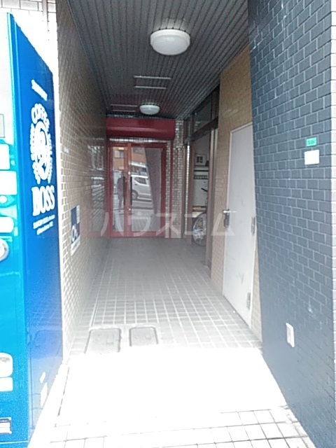 13/23 エントランス