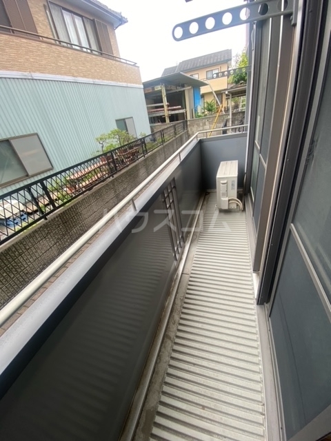 25/30 バルコニー