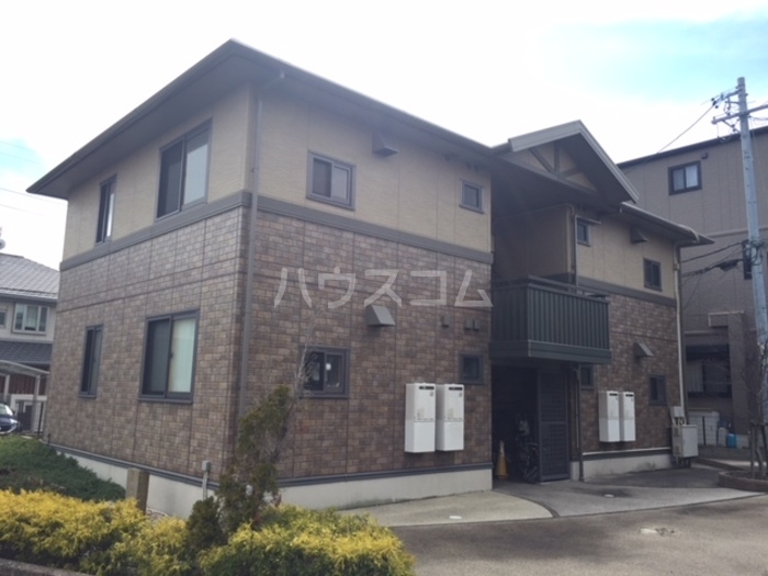 13/21 エントランス
