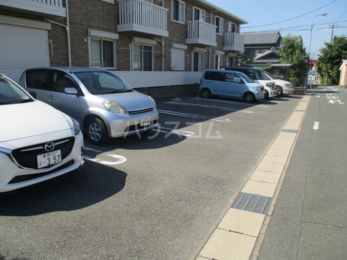 2/11 駐車場