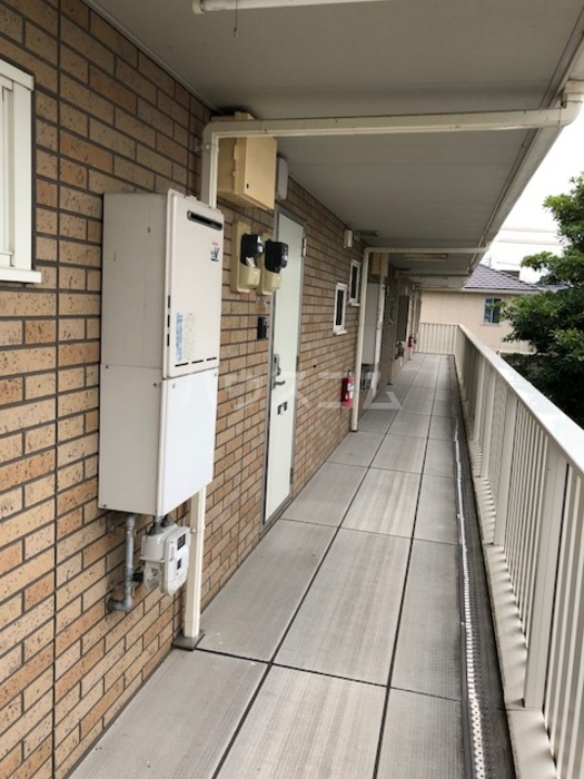 17/26 エントランス