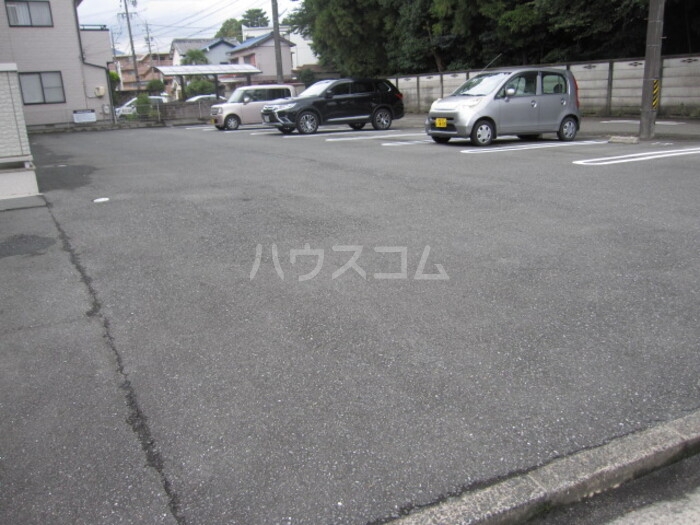 17/27 駐車場