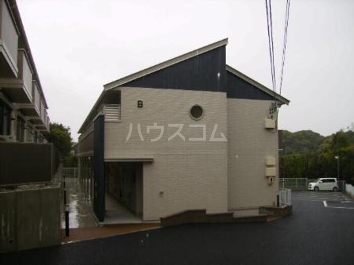 18/29 エントランス