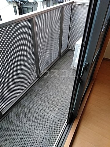 17/28 バルコニー